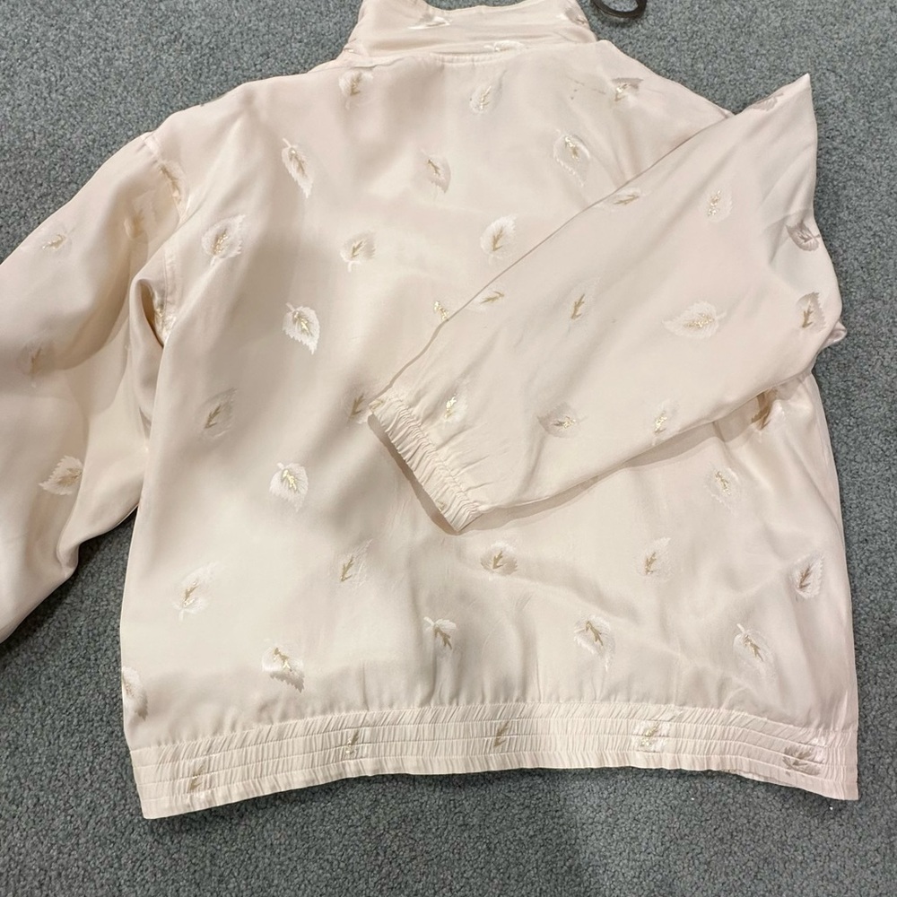 100 % silk Cream Jacket bomber. - Picture 6 of 6